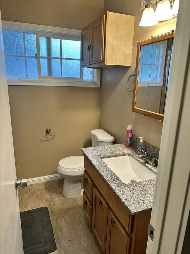 Building Photo - 15306 El Camino Ave