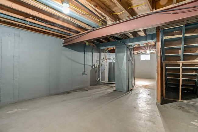 Building Photo - 2605 Farrow Ave