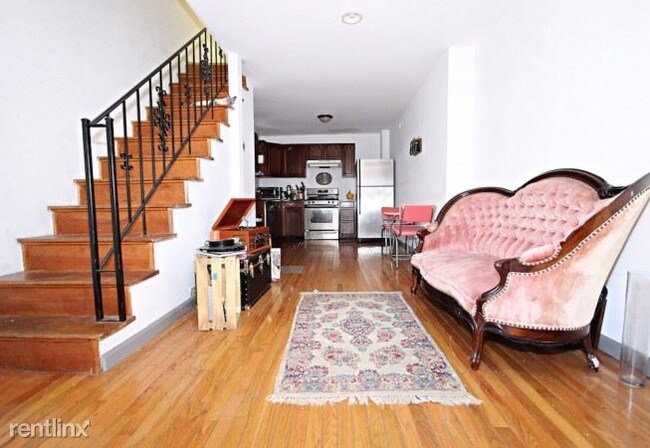 Building Photo - 3 br, 1 bath House - 208 W STILES ST