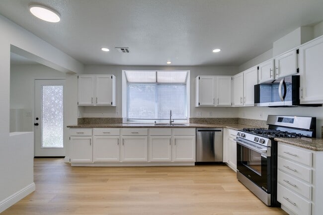 Building Photo - Charming Summerlin Two-Story with Cozy Fireplace & Spacious Layout