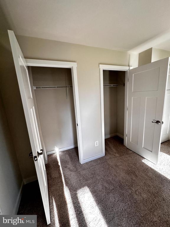 Building Photo - 30 Trotting Rd