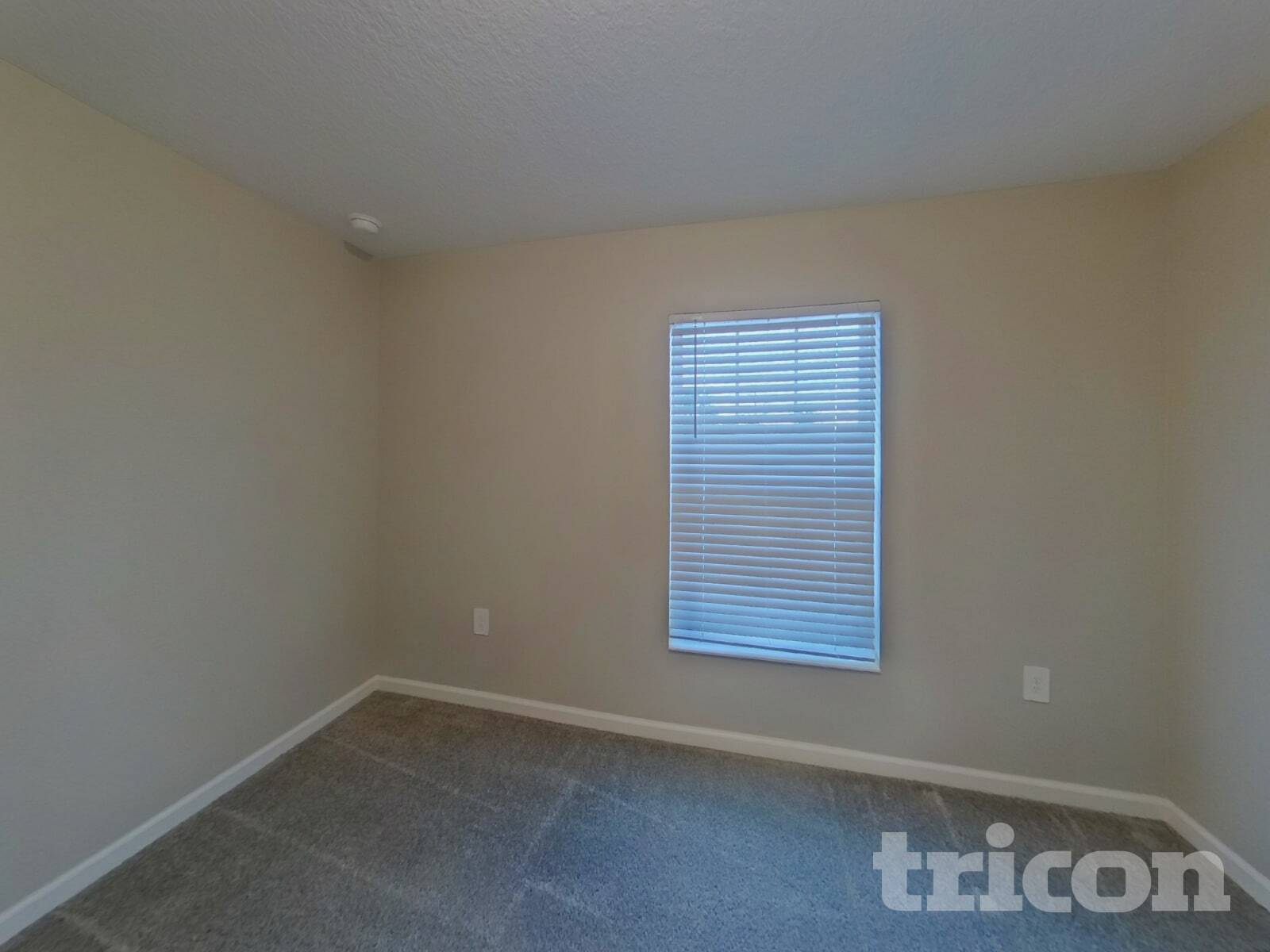 Building Photo - 9496 Revere Ave