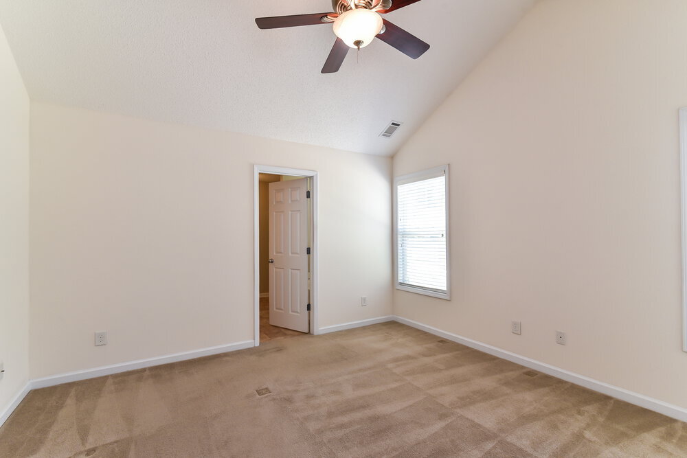 Building Photo - 3856 Pine Village Pl