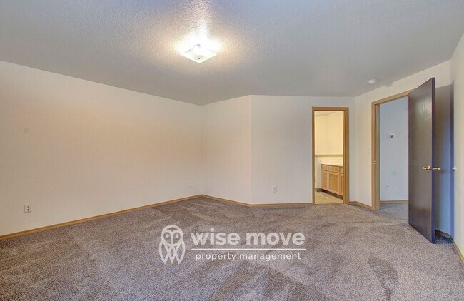 Building Photo - 809 SE 135th Ct