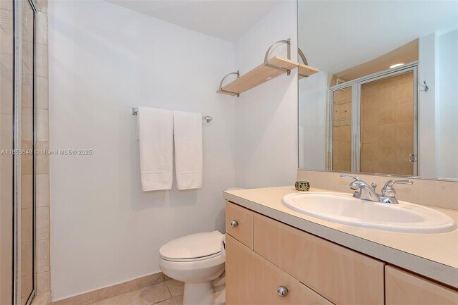 Building Photo - 5600 Collins Ave