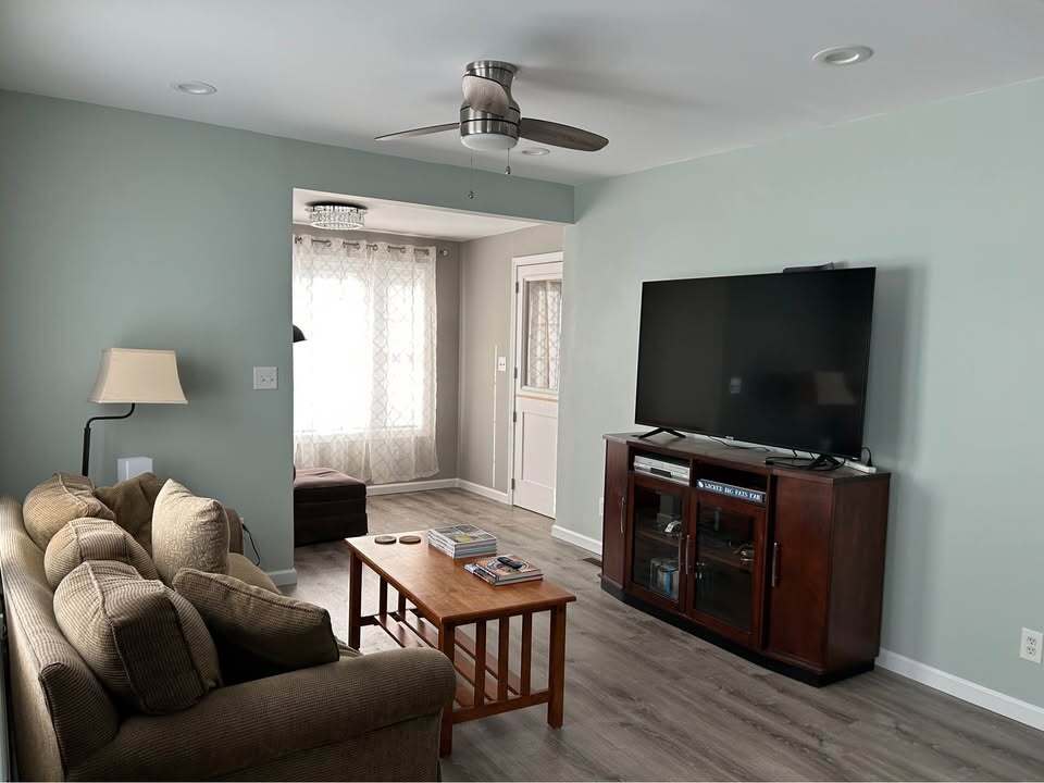 Building Photo - 18 Park Ave