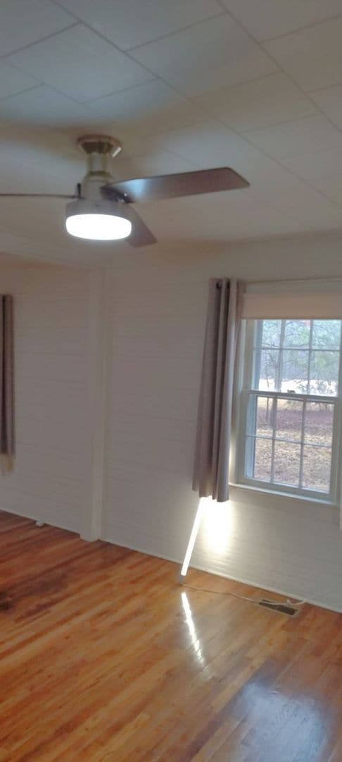 Building Photo - 422 Manning Ave