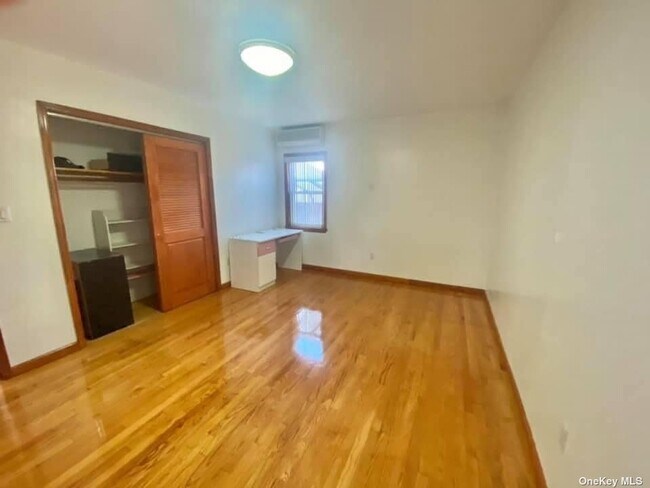 Building Photo - 77-11 168th St