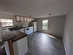 Building Photo - 147 Cherrie Murrell St