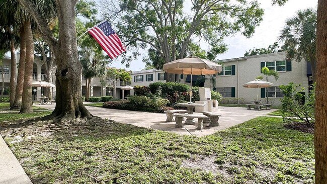 Building Photo - 4315 Aegean Dr