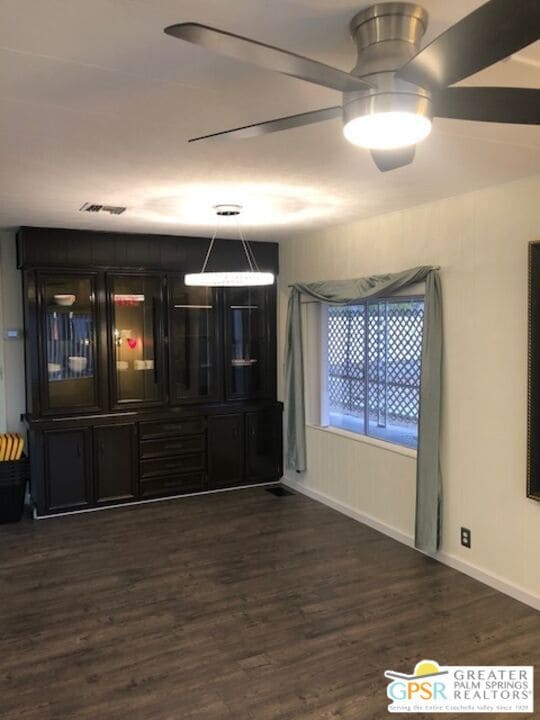 Building Photo - 293 Juniper Dr