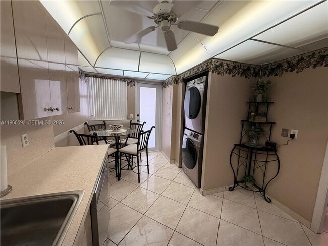 Building Photo - 4100 Galt Ocean Dr