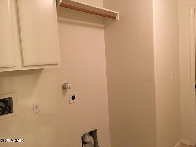 Building Photo - 25214 W Clanton Ave