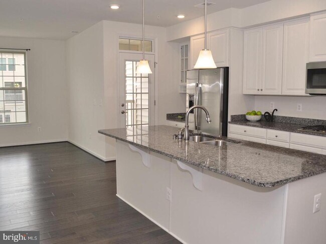 Building Photo - 13605 Rockingham Ln