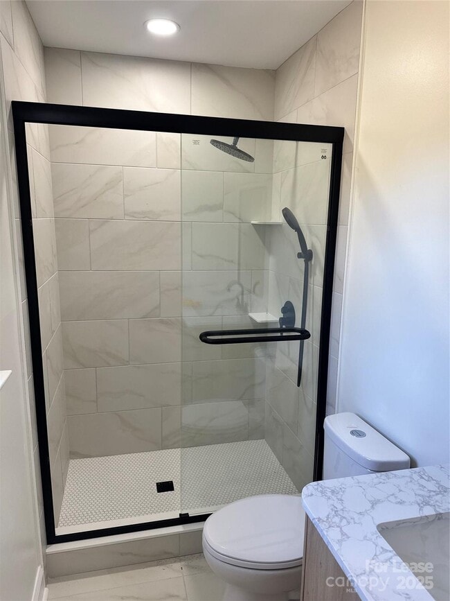 Building Photo - 10423 Queensmead Cir