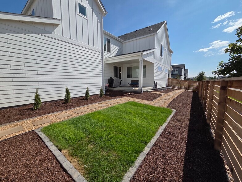 Building Photo - 5700 Jedidiah Dr