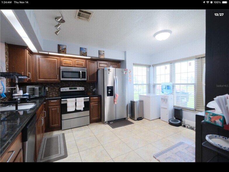 Building Photo - 806 Virginia Woods Ln