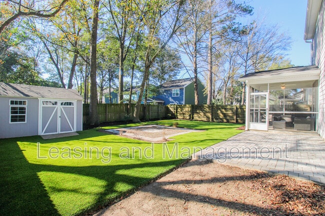 Building Photo - 1149 Sumner Ave