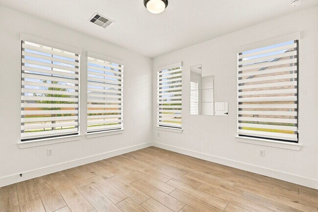 Building Photo - 24631 Fluttering Dove Ln