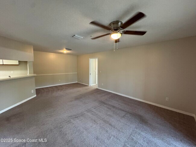 Building Photo - 7667 N Wickham Rd