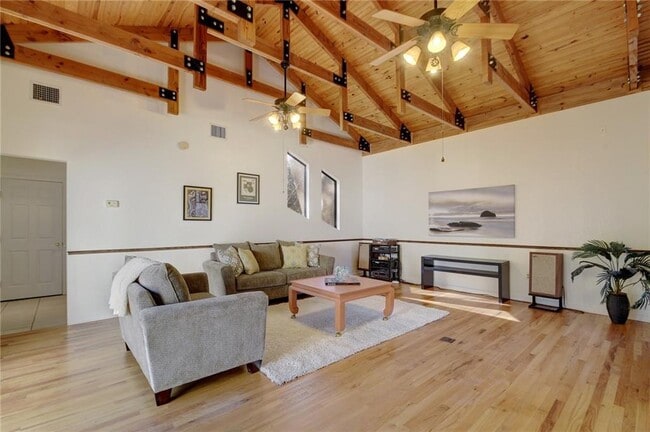 Building Photo - 301 Canvasback Dr