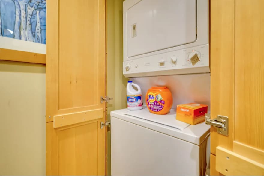 Building Photo - 3720 Sundial Ct