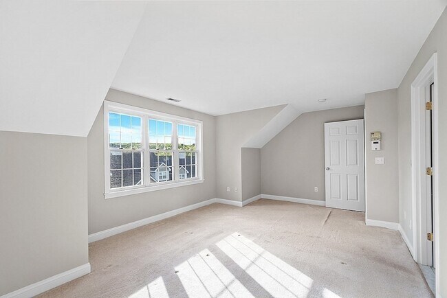 Building Photo - 67 N Quinsigamond Ave