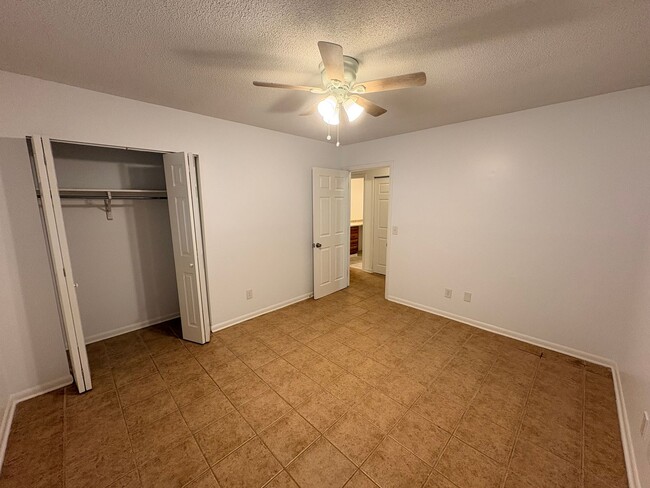 Building Photo - Rental Home Hiltonhead