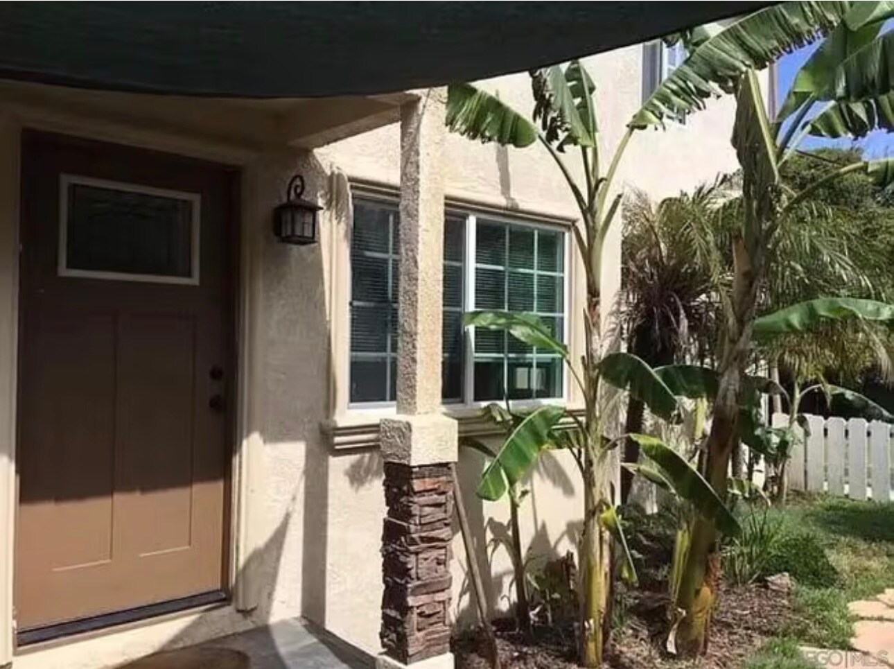 Building Photo - 3680 Voltaire St