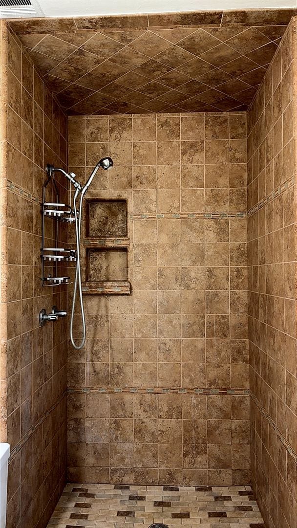 Building Photo - 2632 Story Ave