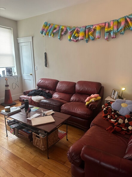 Building Photo - 16 Copenger St