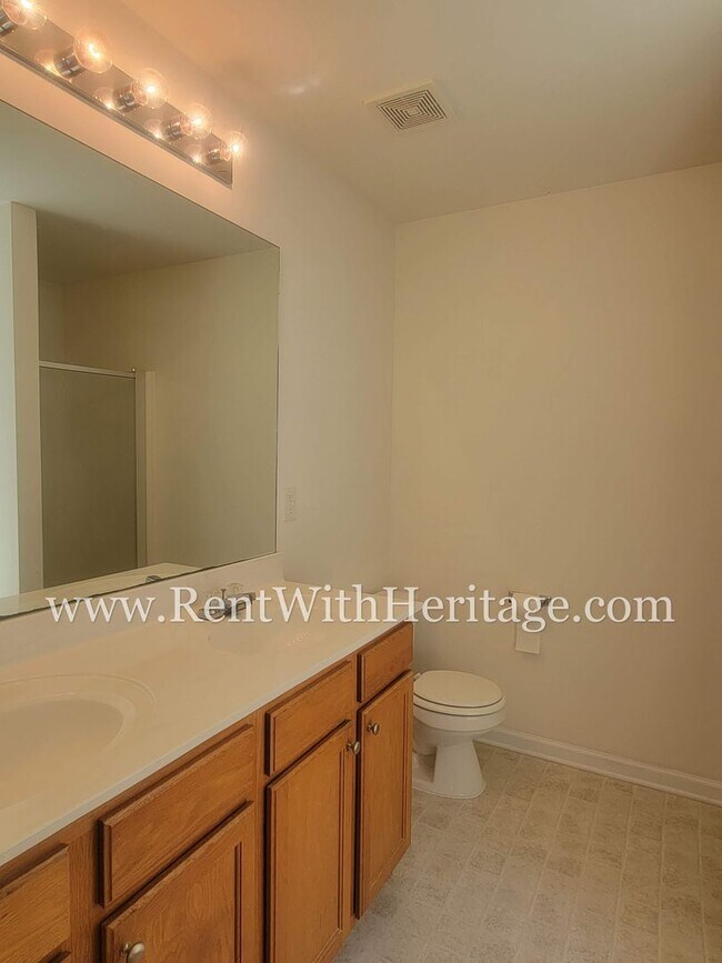 Building Photo - WOW!!!......COME SEE THIS GORGEOUS 4 BEDROOM / 3 BATH HOME IN THE POPULAR KINGSWOOD SUBDIVSION-A ...