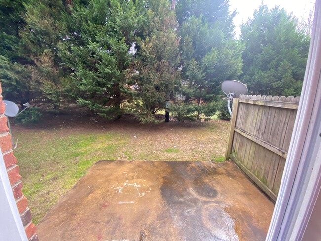 Building Photo - 3BR/2.5BA For Rent