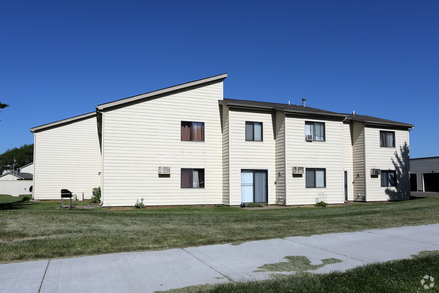 Building Photo - Victoria Townhomes