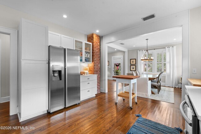 Building Photo - 1347 Belvedere Ave