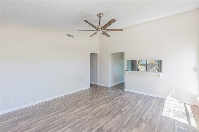 Building Photo - 10309 Burmaster Ln