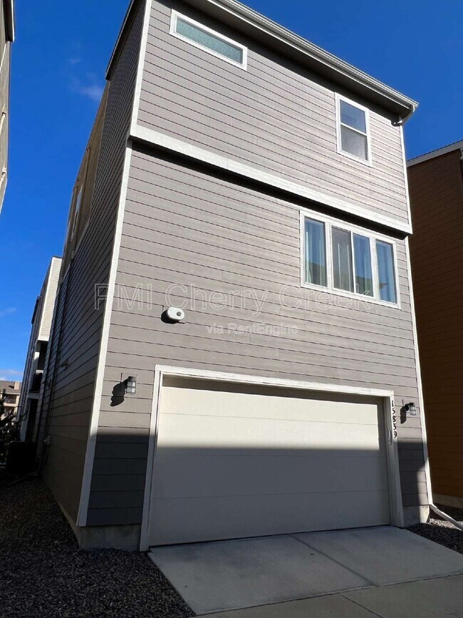 Building Photo - 15839 E Broncos Pl