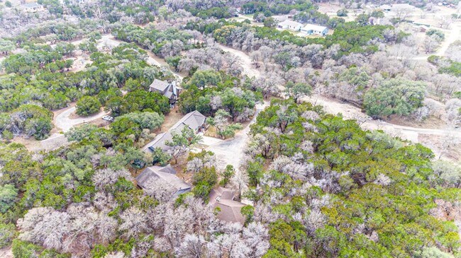 Building Photo - 10 Greenglade Ct