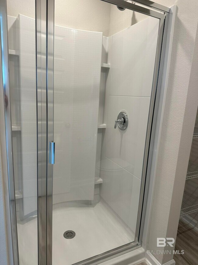 Building Photo - 4250 Lost Bay Dr