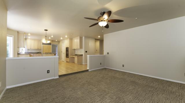 Building Photo - 4 bedroom in Issaquah WA 98027