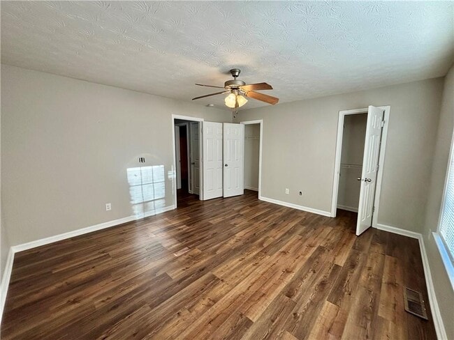 Building Photo - 97 Caboose Ct NW