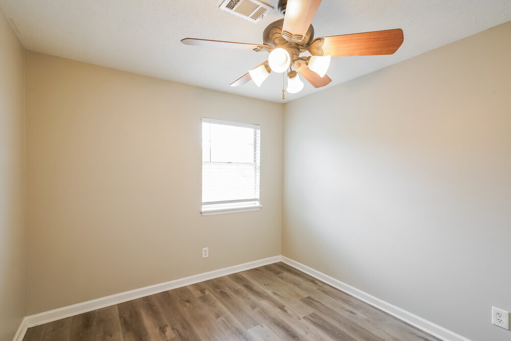 Building Photo - 4017 Pepperwood Dr