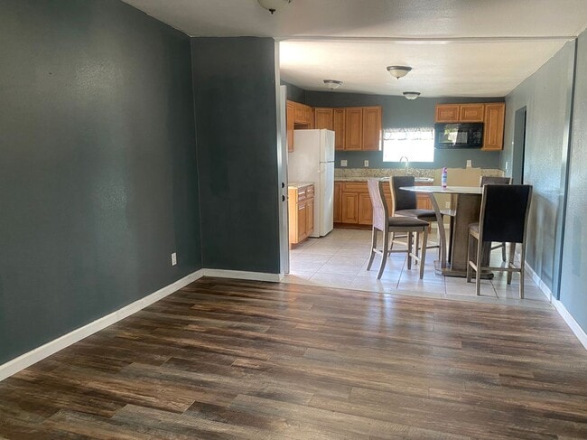 Building Photo - 40094 Sunset Ln