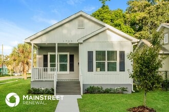 Building Photo - 1700 45th St S