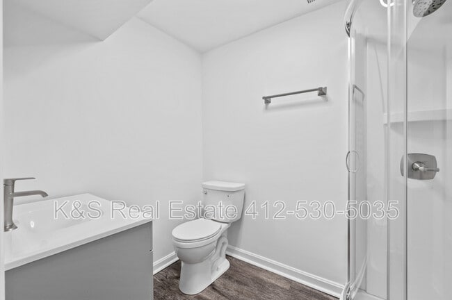 Building Photo - 762 S Margaretta St