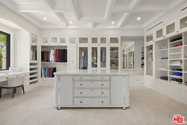 Building Photo - 2325 Duxbury Cir