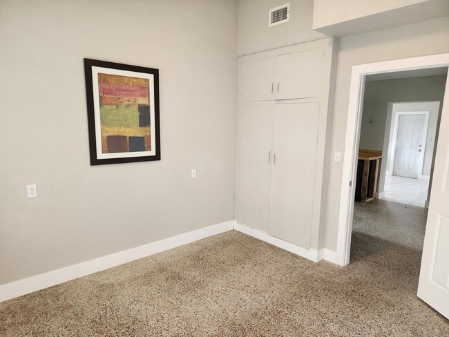 Building Photo - 4910 Ralls Dr