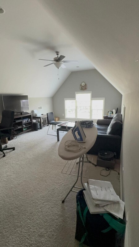 Building Photo - 6040 Spade Dr