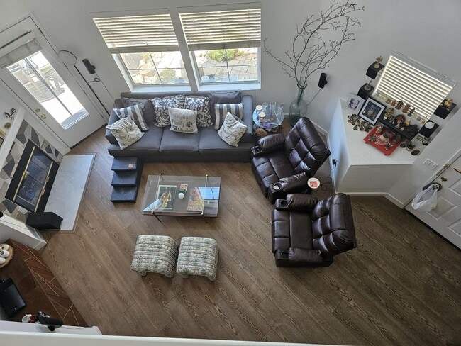 Building Photo - Modern 3BD/3BA Townhouse in Prime Union Ci...