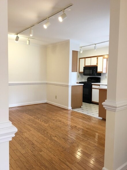 Building Photo - 434 Summerwalk Cir